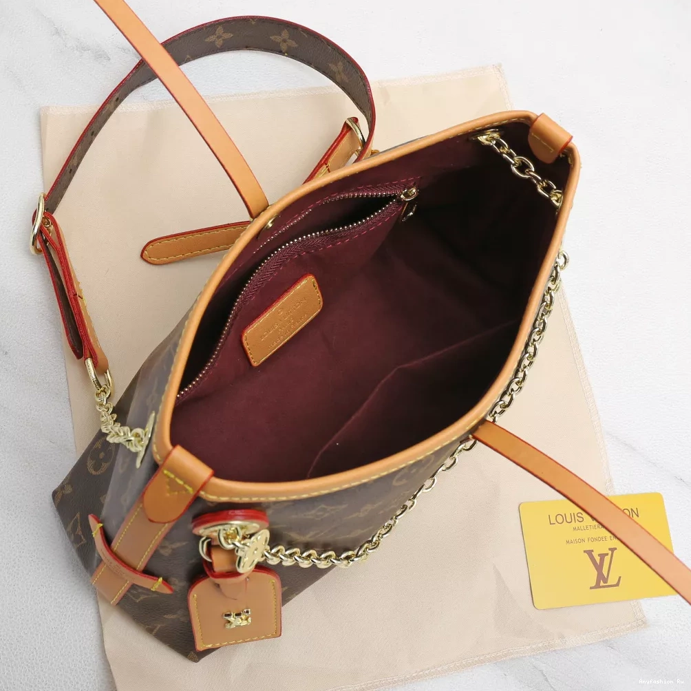 Stylish Bags Louis For 4632 Women Vuitton Messenger 1013